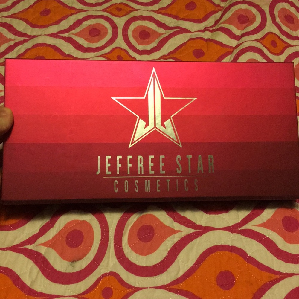 Jeffree star cosmetics love me love me not BOX